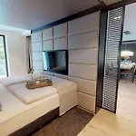 Apartment White Pearl 2.12 *