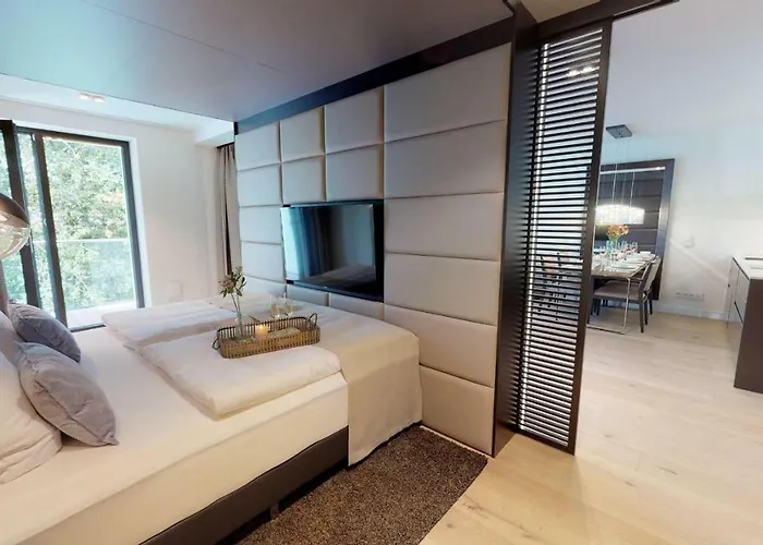 Apartment White Pearl 2.12 *